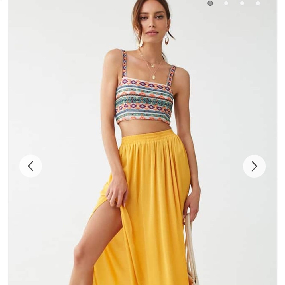 embroidery crop top